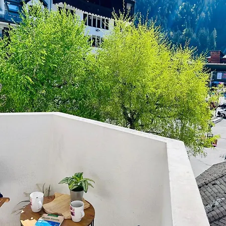 Appartement Joli Aiguille Du Midi Avec Balcon Parking *